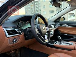 بي ام دبليو الفئة 7